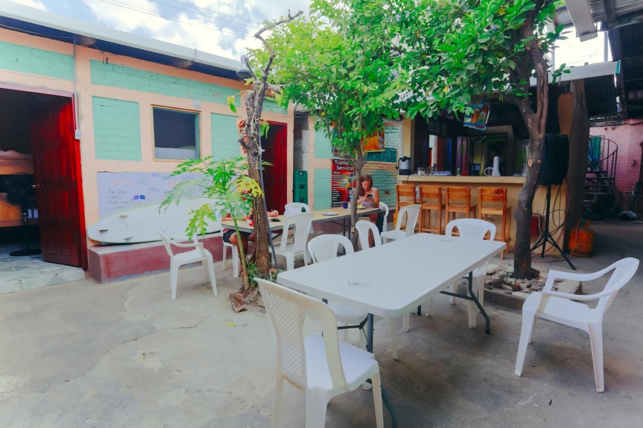Hostal Los Chamos San Juan del Sur Buitenkant foto