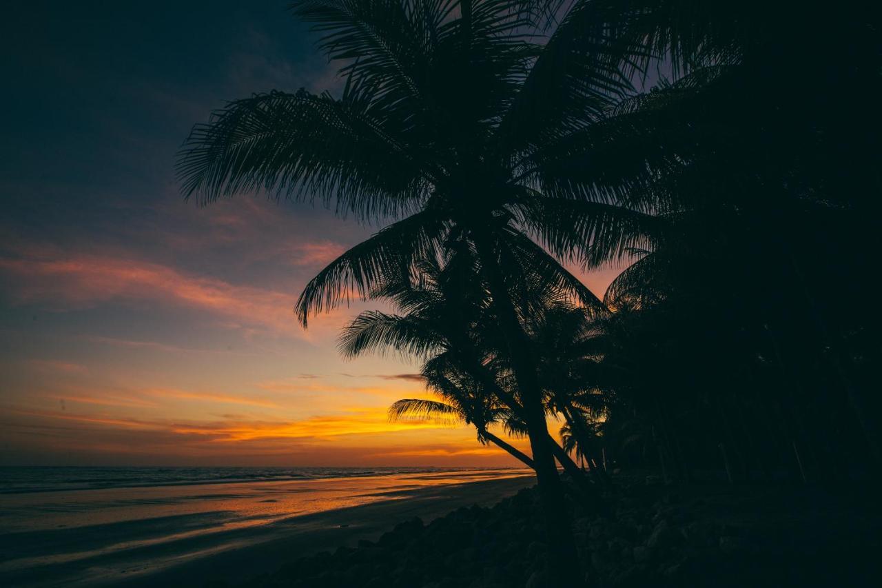 Hostal Los Chamos San Juan del Sur Buitenkant foto